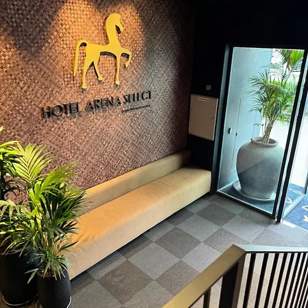 Arena Select Hotel