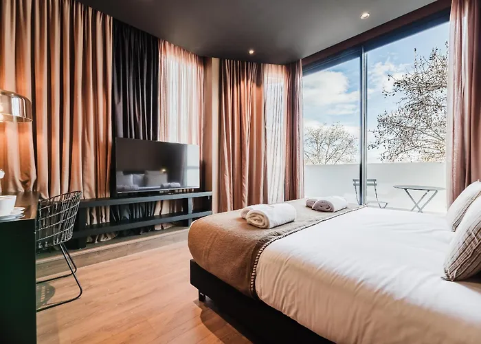 Arena Select Hotel