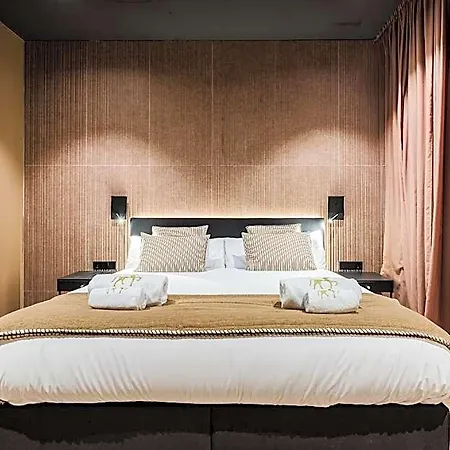 Arena Select Hotel