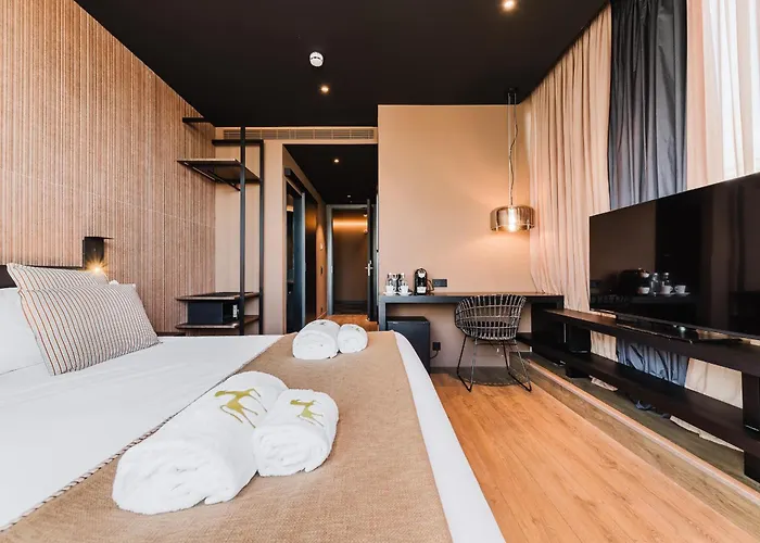 Arena Select Hotel 3*