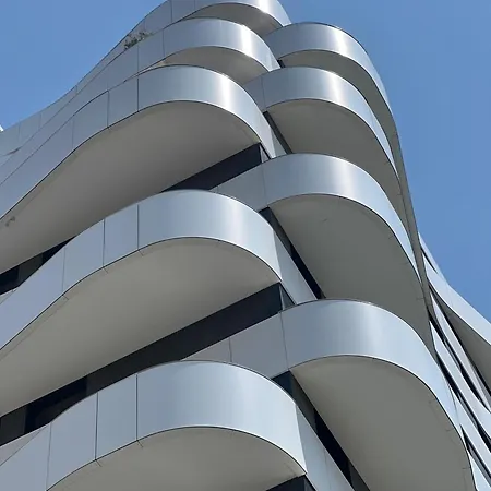 Arena Select מלון